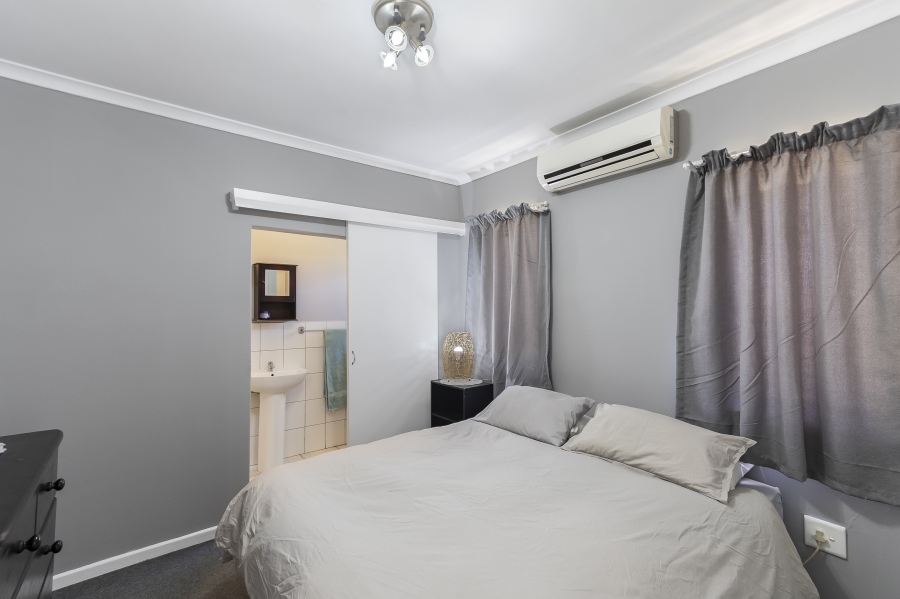2 Bedroom Property for Sale in Strand Central Western Cape
